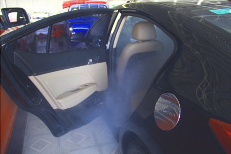Khử mùi xe ô tô